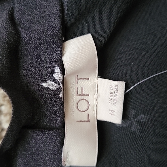 Ann Taylor Loft midi skirt - Picture 3 of 5